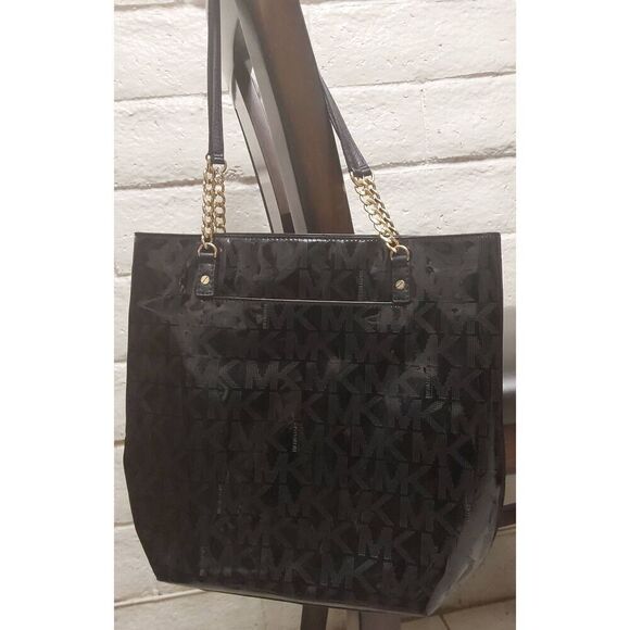 MICHAEL KORS Jet Set Black Gold Chain Tote Patent Leather Shoulder Bag Purse - Picture 5 of 7
